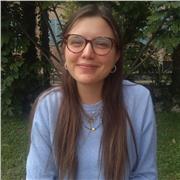 Studentessa universitaria offre ripetizioni di matematica, per aiutare i ragazzi a diventare amici di questa materia.